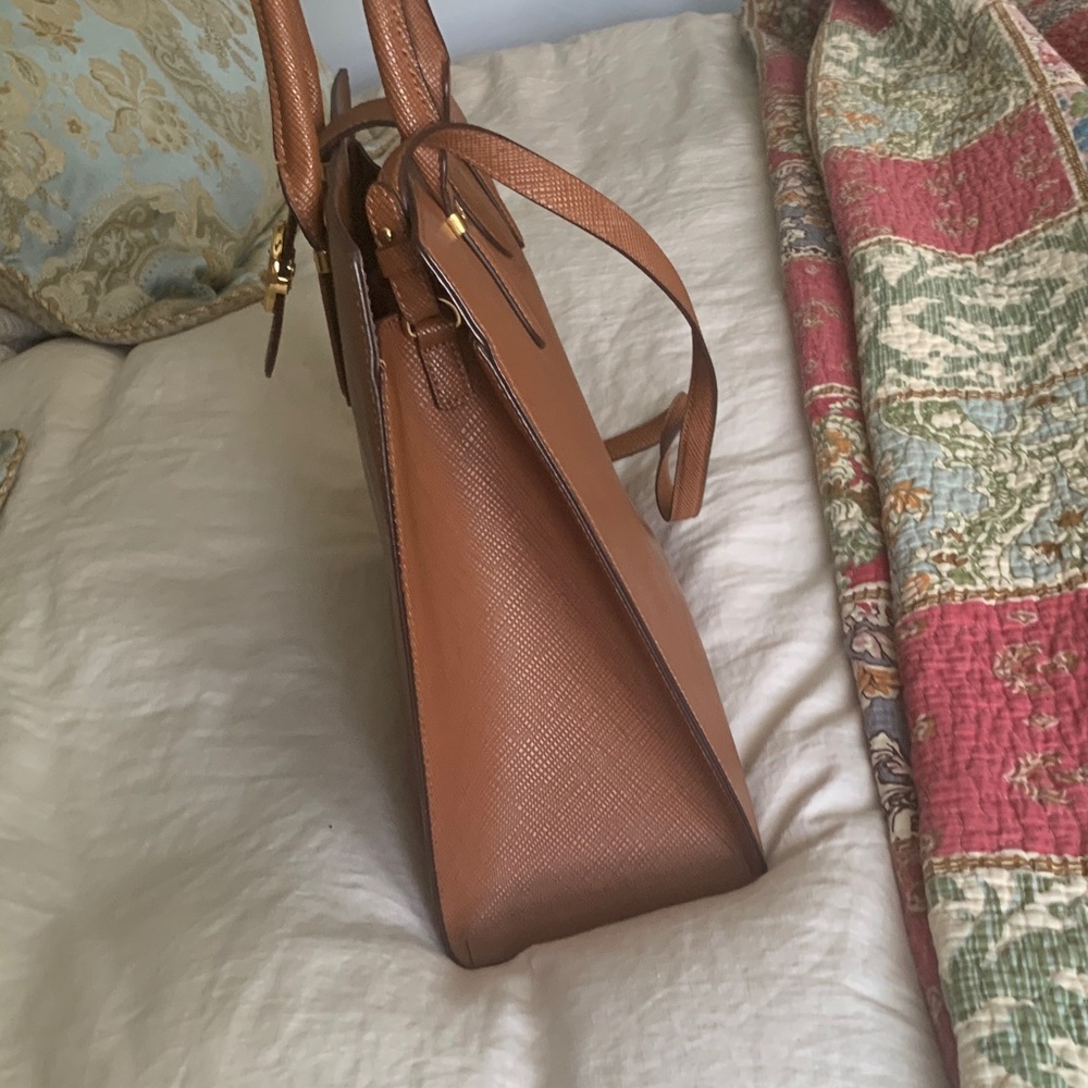 Ralph Lauren Cognac Textured Leather Satchel with Gold RL Medallion - Picture 11 of 16